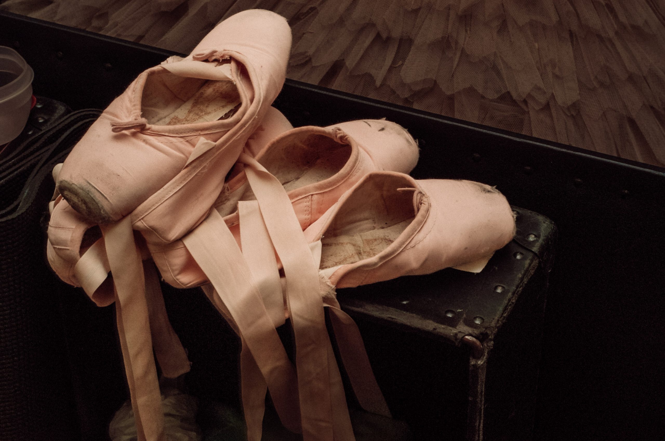 English National Ballet backstage reportage photography by Sophie Laslett – The Sleeping Beauty rehearsal for The Times.