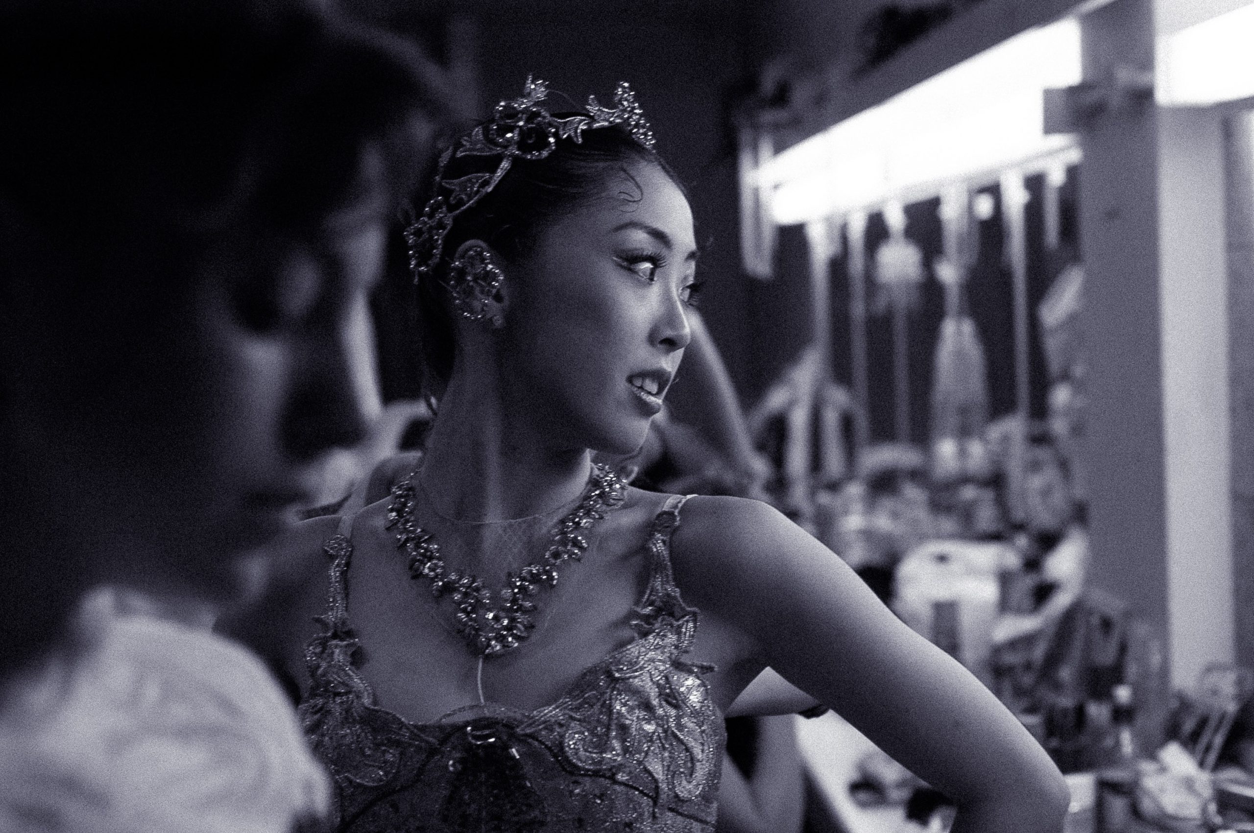 English National Ballet backstage reportage photography by Sophie Laslett – The Sleeping Beauty rehearsal for The Times.
