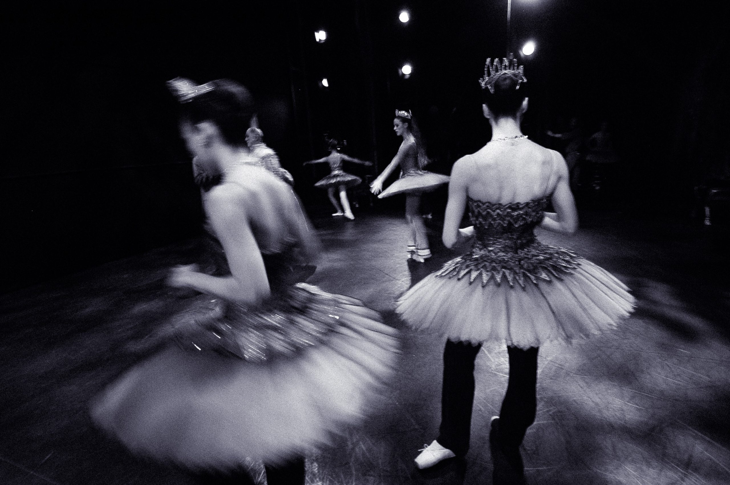 English National Ballet backstage reportage photography by Sophie Laslett – The Sleeping Beauty rehearsal for The Times.