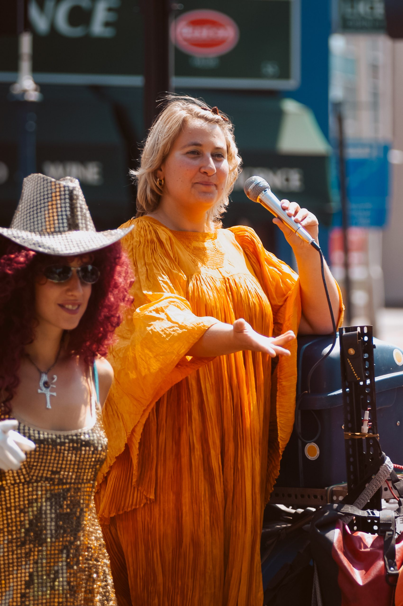 Hackney Gazette photography – Documentary archive of Hackney Summer 2005 by Sophie Laslett