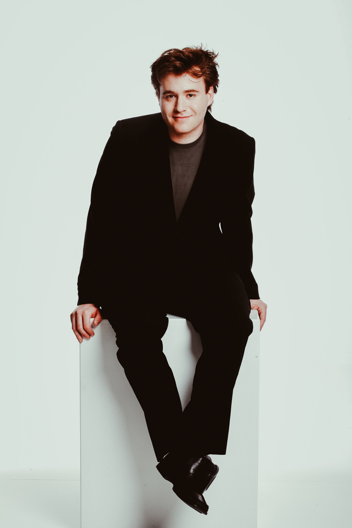 classical performer Alexander Shelley, photographed at Click Studios, London