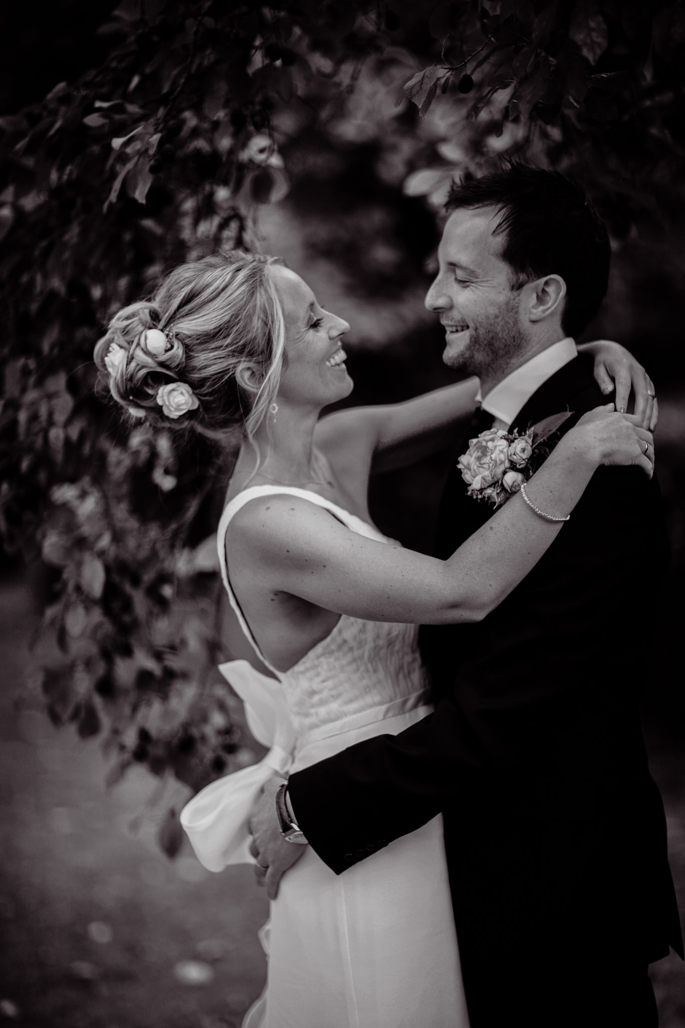 Candid reportage wedding photography in Yorkshire by Sophie Laslett capturing natural moments.