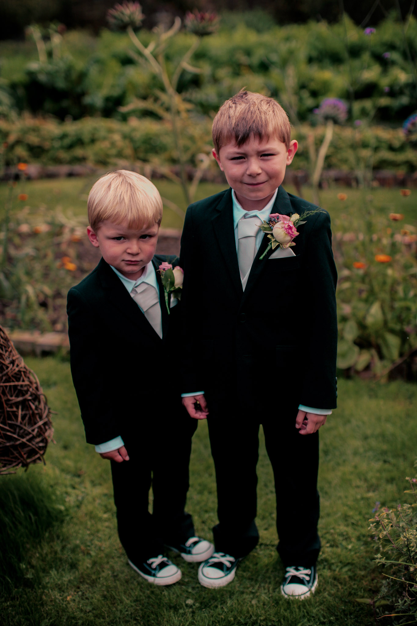 Candid reportage wedding photography in Yorkshire by Sophie Laslett capturing natural moments.