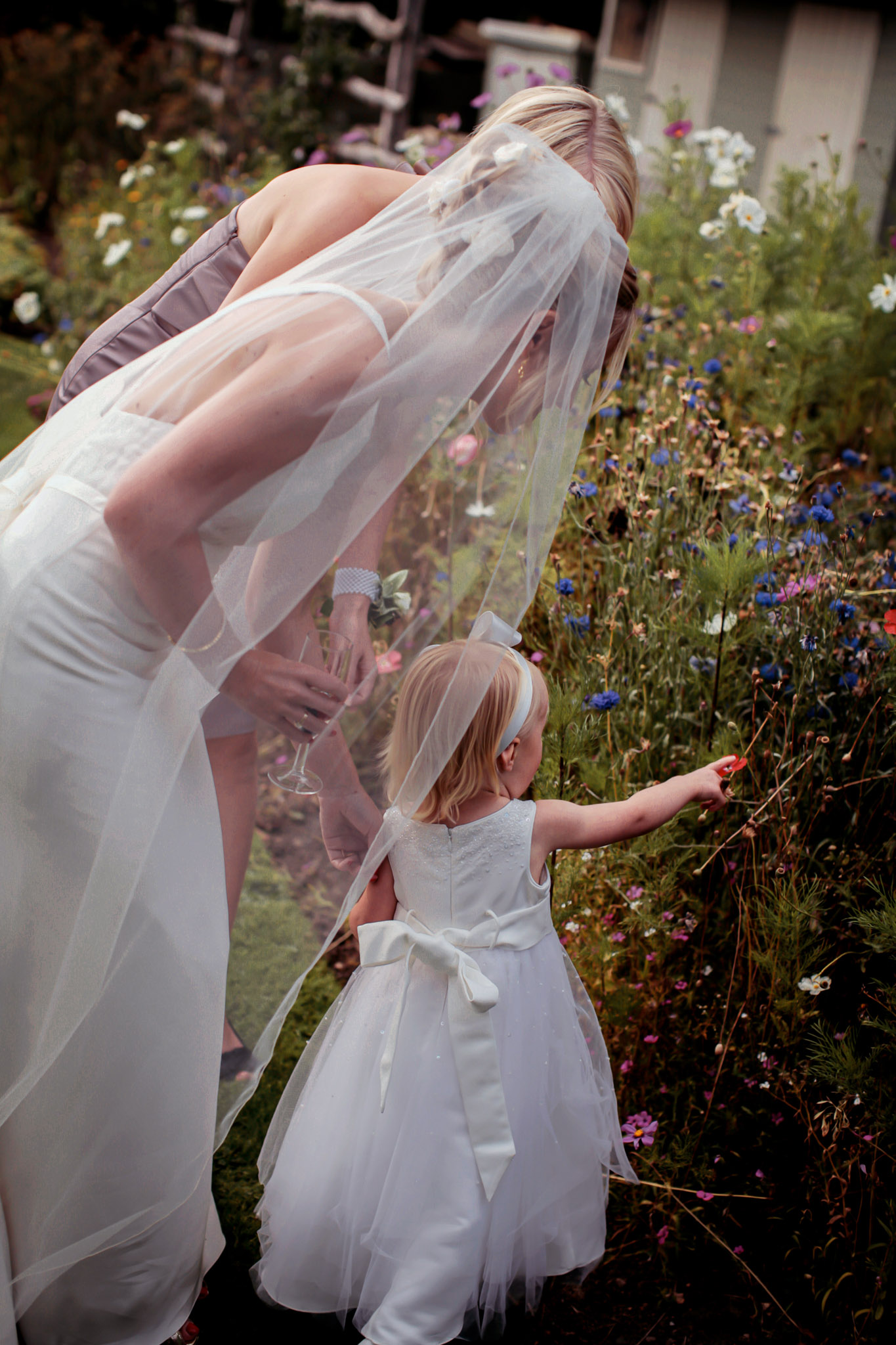 Candid reportage wedding photography in Yorkshire by Sophie Laslett capturing natural moments.