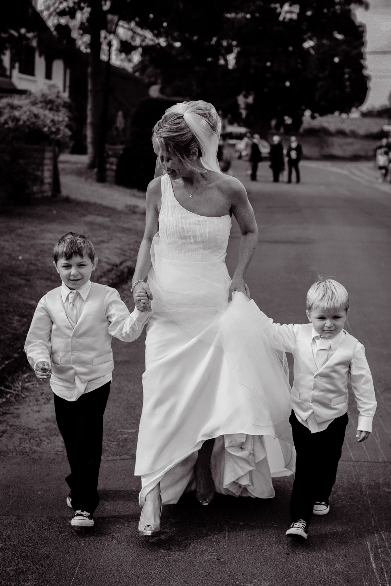 Candid reportage wedding photography in Yorkshire by Sophie Laslett capturing natural moments.