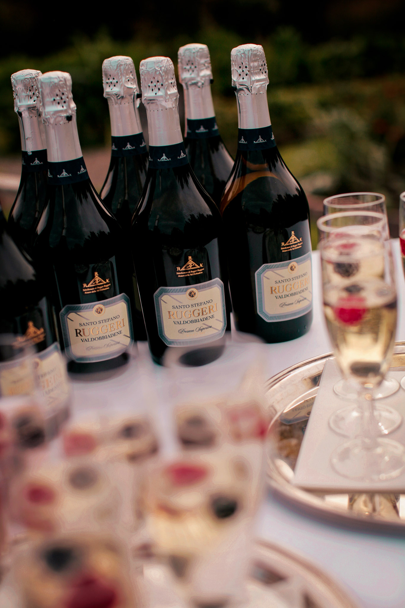 Candid reportage wedding photography in Yorkshire by Sophie Laslett capturing natural moments.