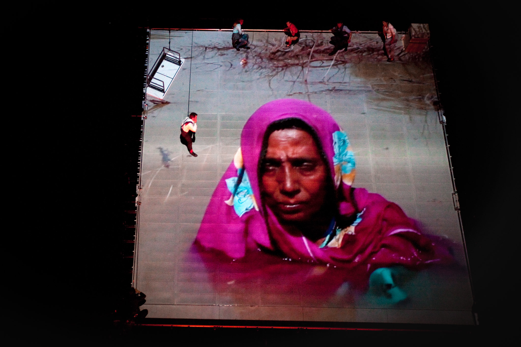 Wired Aerial Theatre performing at the Norfolk & Norwich Festival, professional event photography in Norwich by Sophie Laslett.